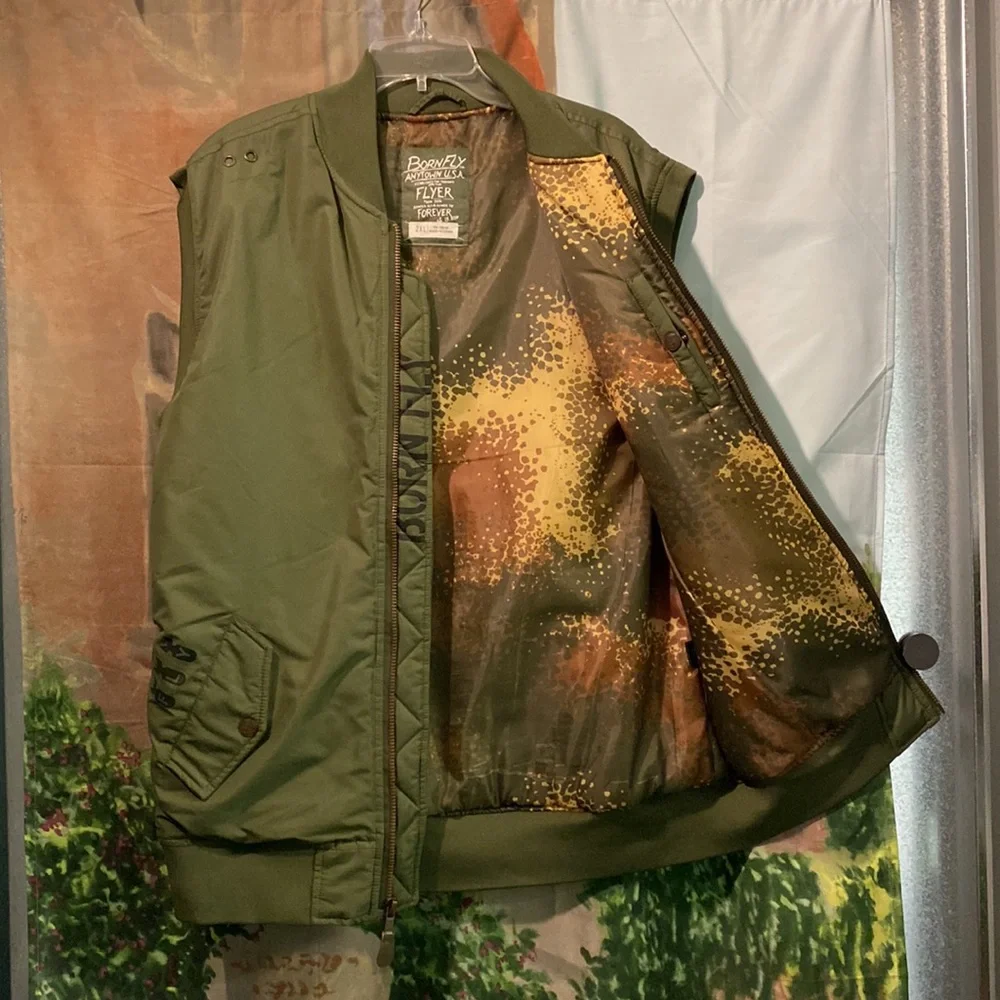 Born Fly puffer vest - Picture 12 of 16